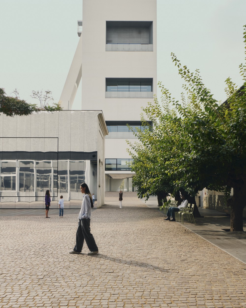 Prada基金会公布2026年米兰和威尼斯会址项目规划-Supreme情报网