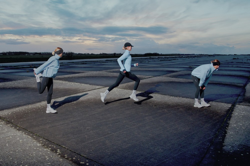 重构冬跑想象:Salomon萨洛蒙首发FALCON FLY高端竞训跑服系列-Supreme情报网