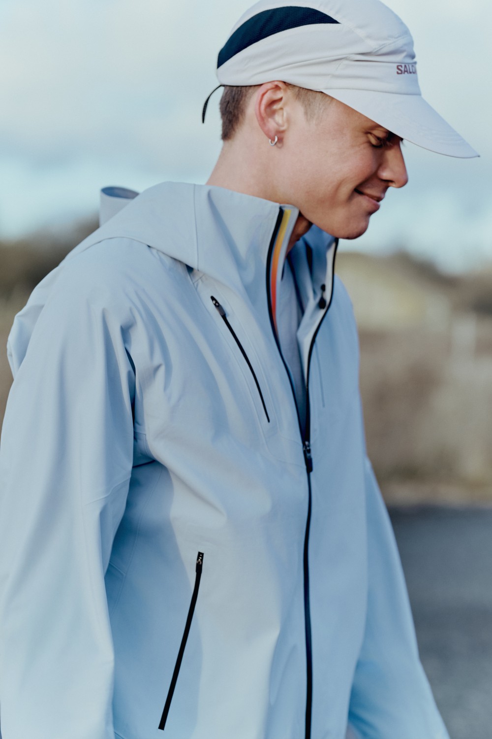 重构冬跑想象:Salomon萨洛蒙首发FALCON FLY高端竞训跑服系列-Supreme情报网