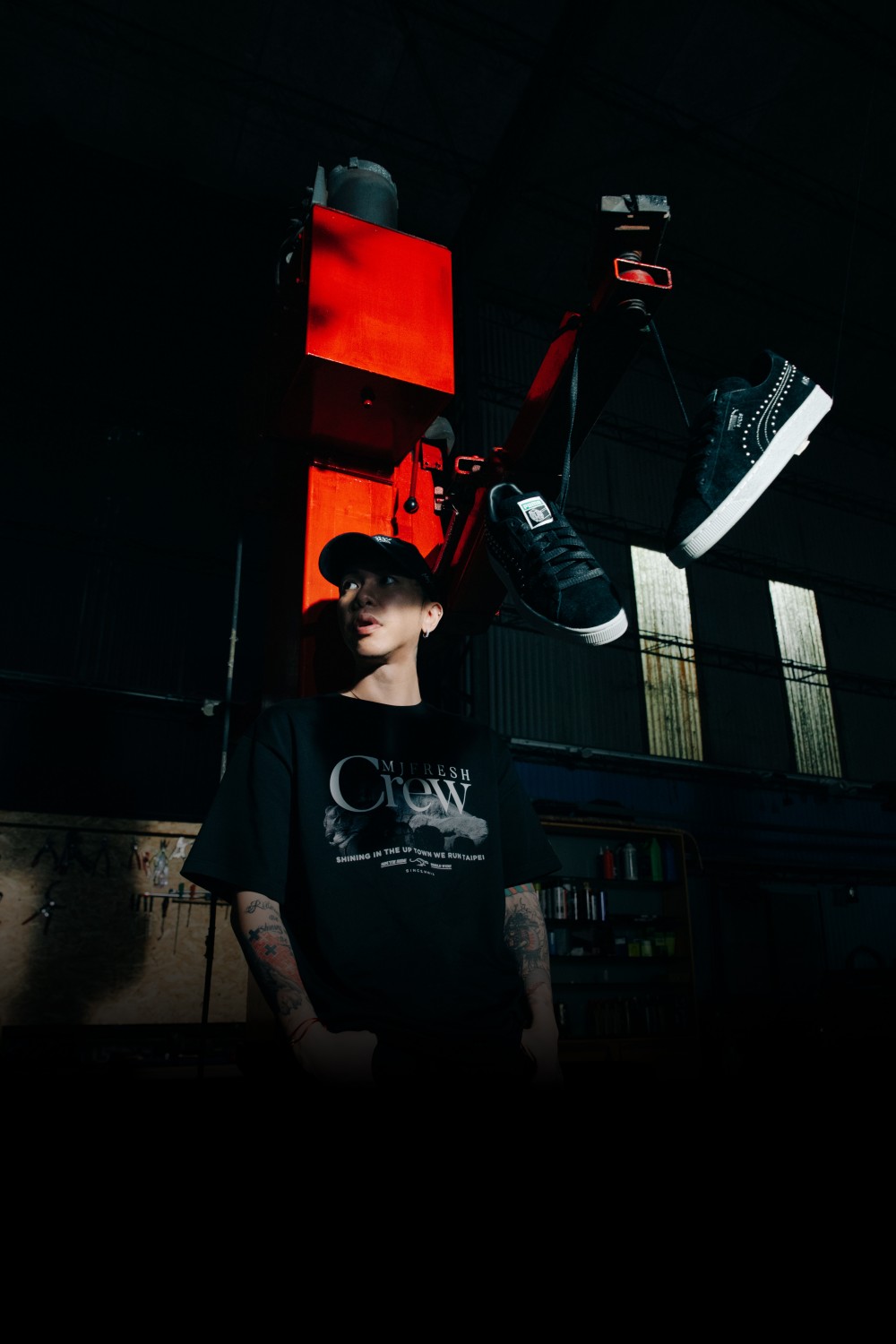 致敬摇滚与嘻哈共生纪元 PUMA × MJF × DEAL lifestyle 三方共绎全新SUEDE联名鞋款-Supreme情报网