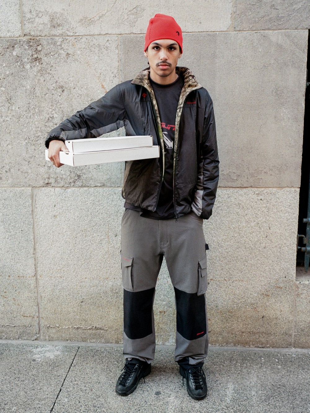 迪桑特与JJJJound再度合作，推出全新联名系列 以专业机能融合极简美学，构筑都市多场景穿搭体系-Supreme情报网