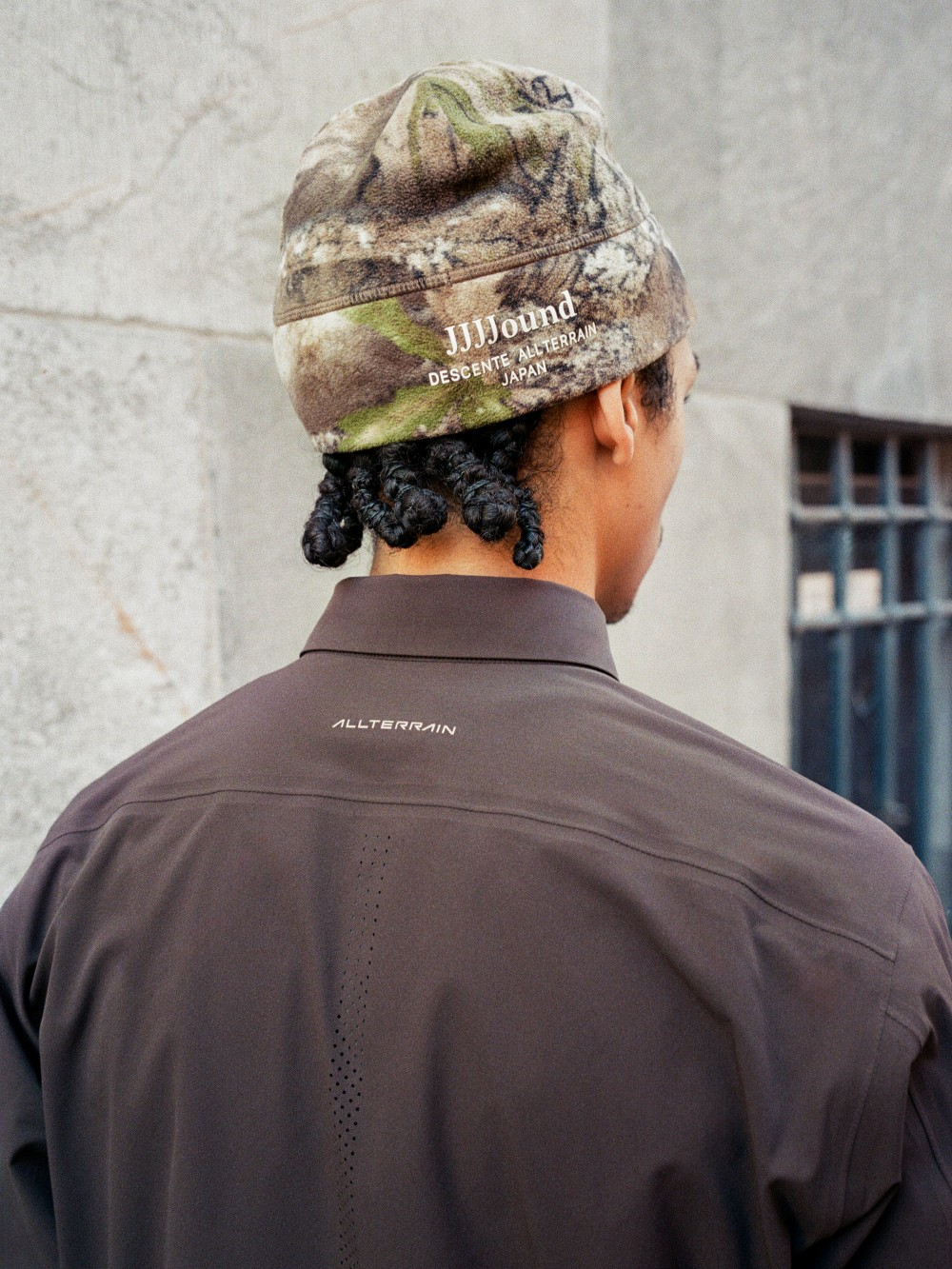 迪桑特与JJJJound再度合作，推出全新联名系列 以专业机能融合极简美学，构筑都市多场景穿搭体系-Supreme情报网