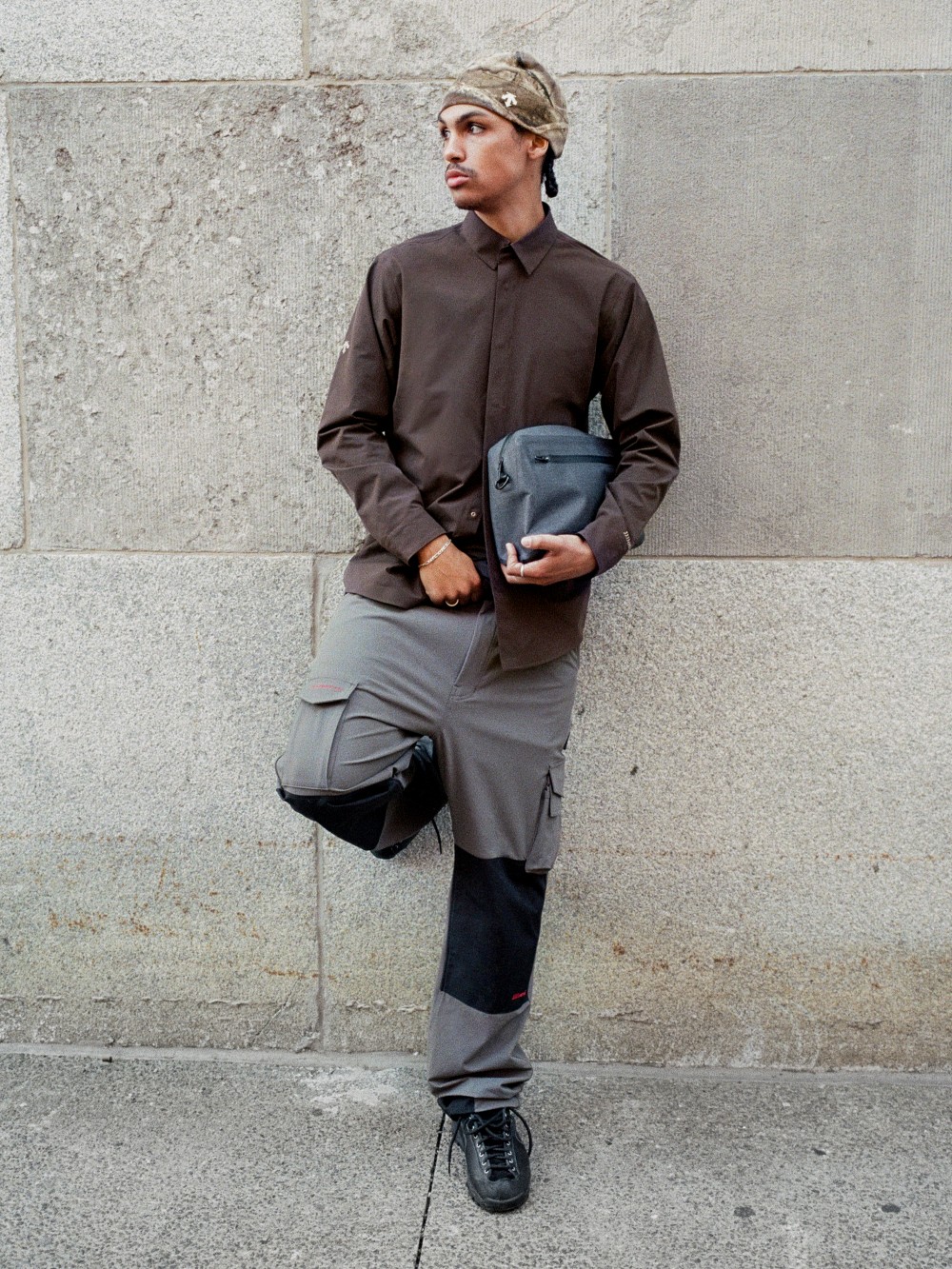 迪桑特与JJJJound再度合作，推出全新联名系列 以专业机能融合极简美学，构筑都市多场景穿搭体系-Supreme情报网