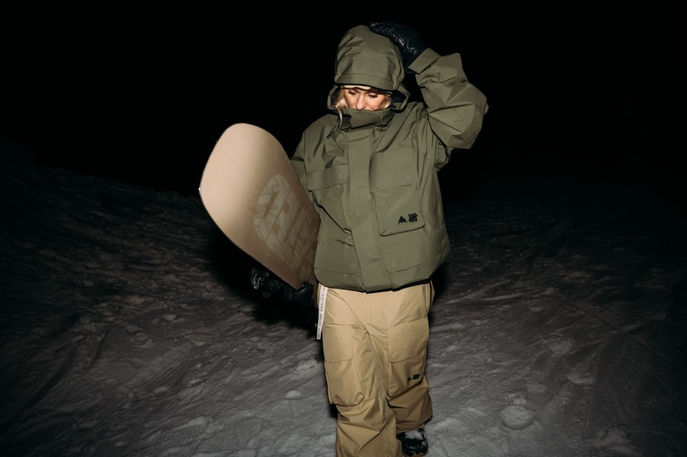 UNDEFEATED × Burton 联名系列现已发售-Supreme情报网