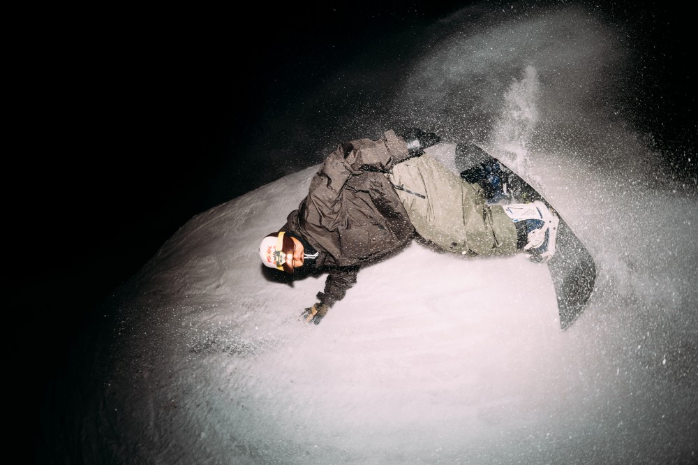 UNDEFEATED × Burton 联名系列现已发售-Supreme情报网