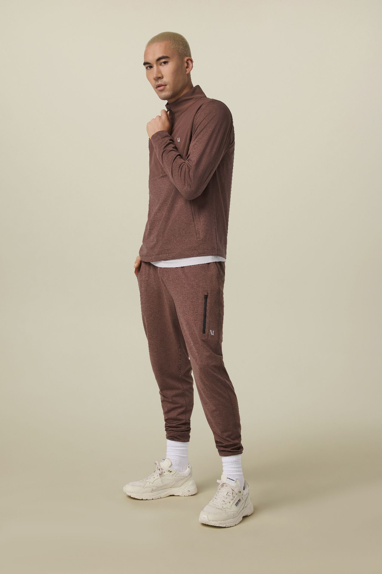 从容启幕,自在新程:Vuori 杭州首店揭幕,呈献2026农历新年系列-Supreme情报网