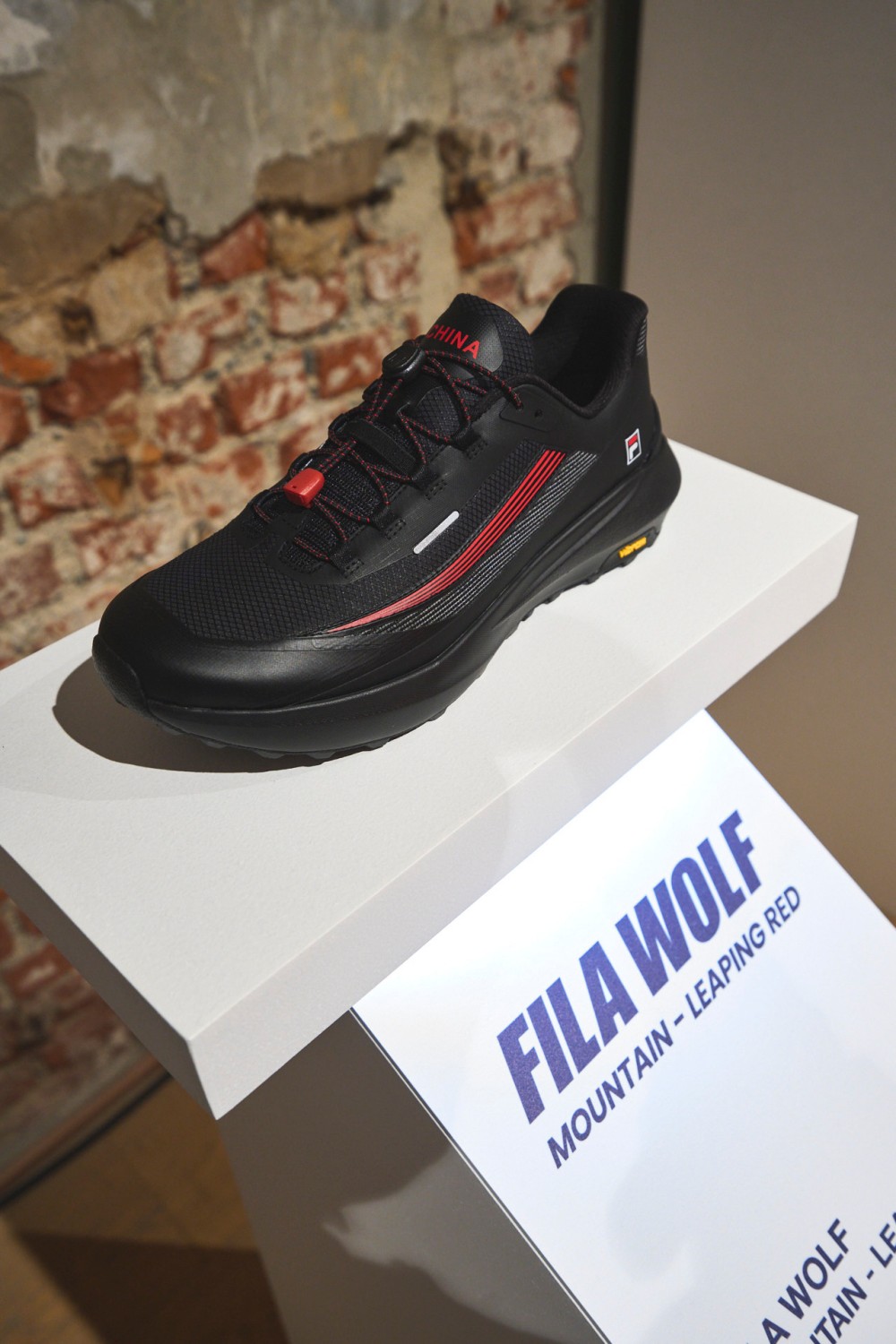 冰雪型格·冠军荣耀:FILA于米兰FILA HUB发布冠军配色鞋履系列-Supreme情报网