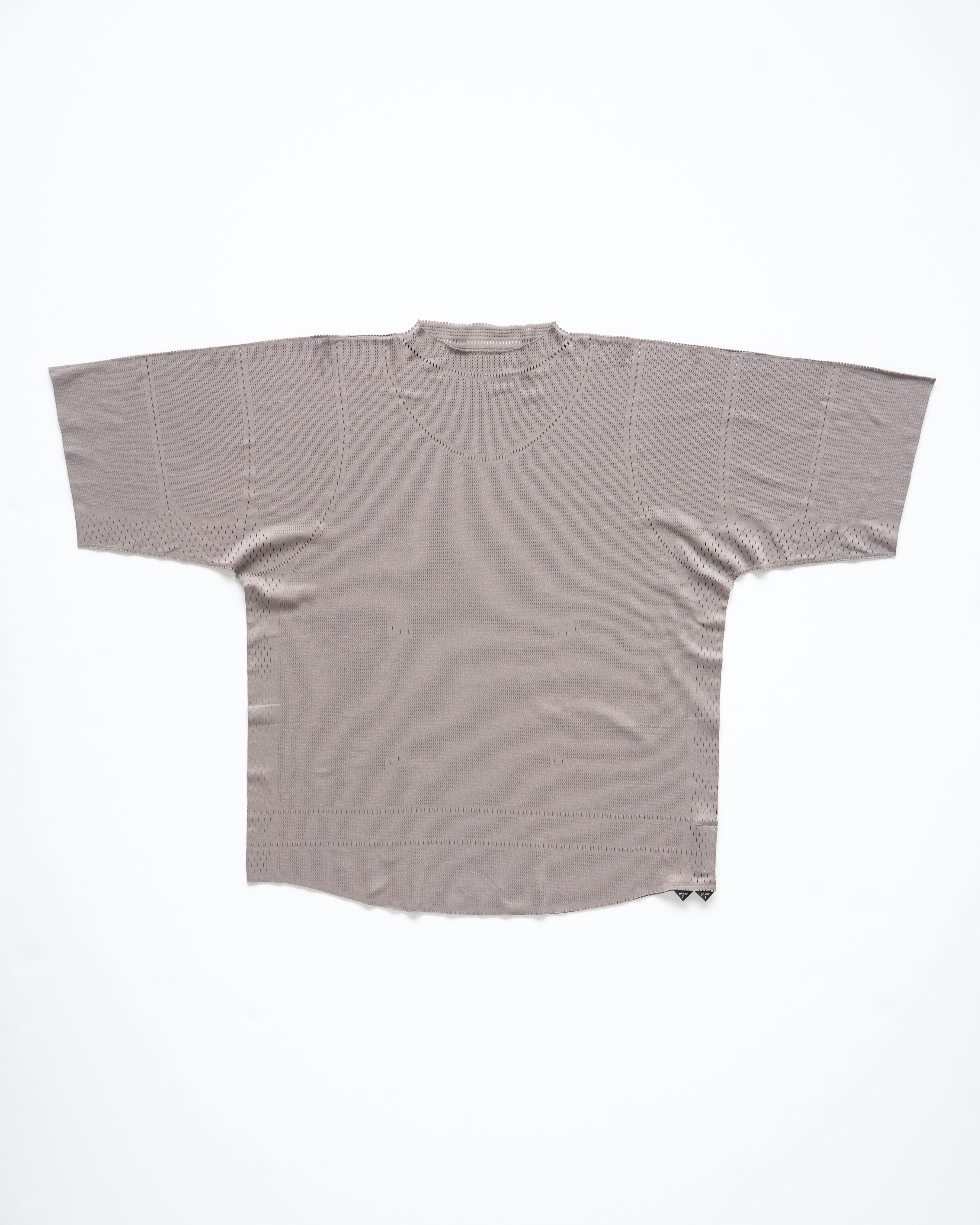 gnorda 系列正式发布 ——“通往无形,必经有形”norda 与 gnuhr 全新联名企划-Supreme情报网