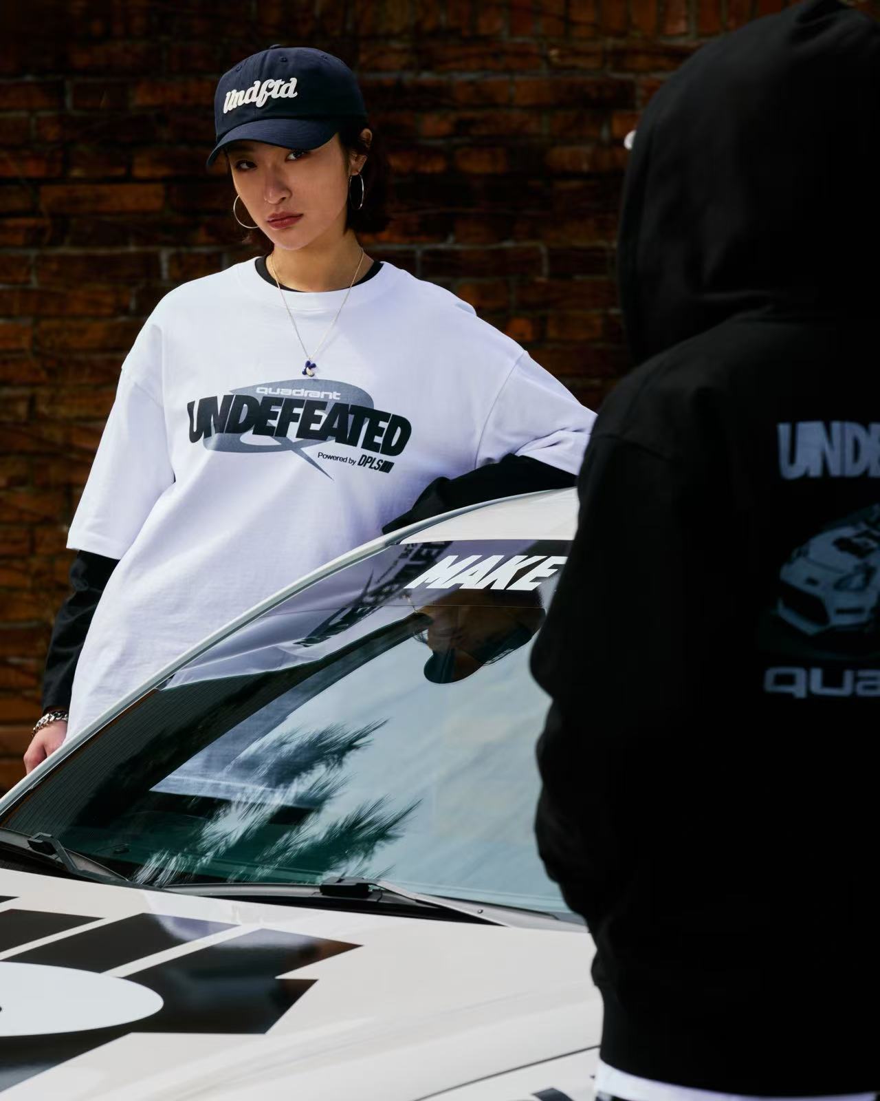 UNDEFEATED 与伦敦先锋赛车品牌 Quadrant 首度合作推出联名胶囊系列-Supreme情报网