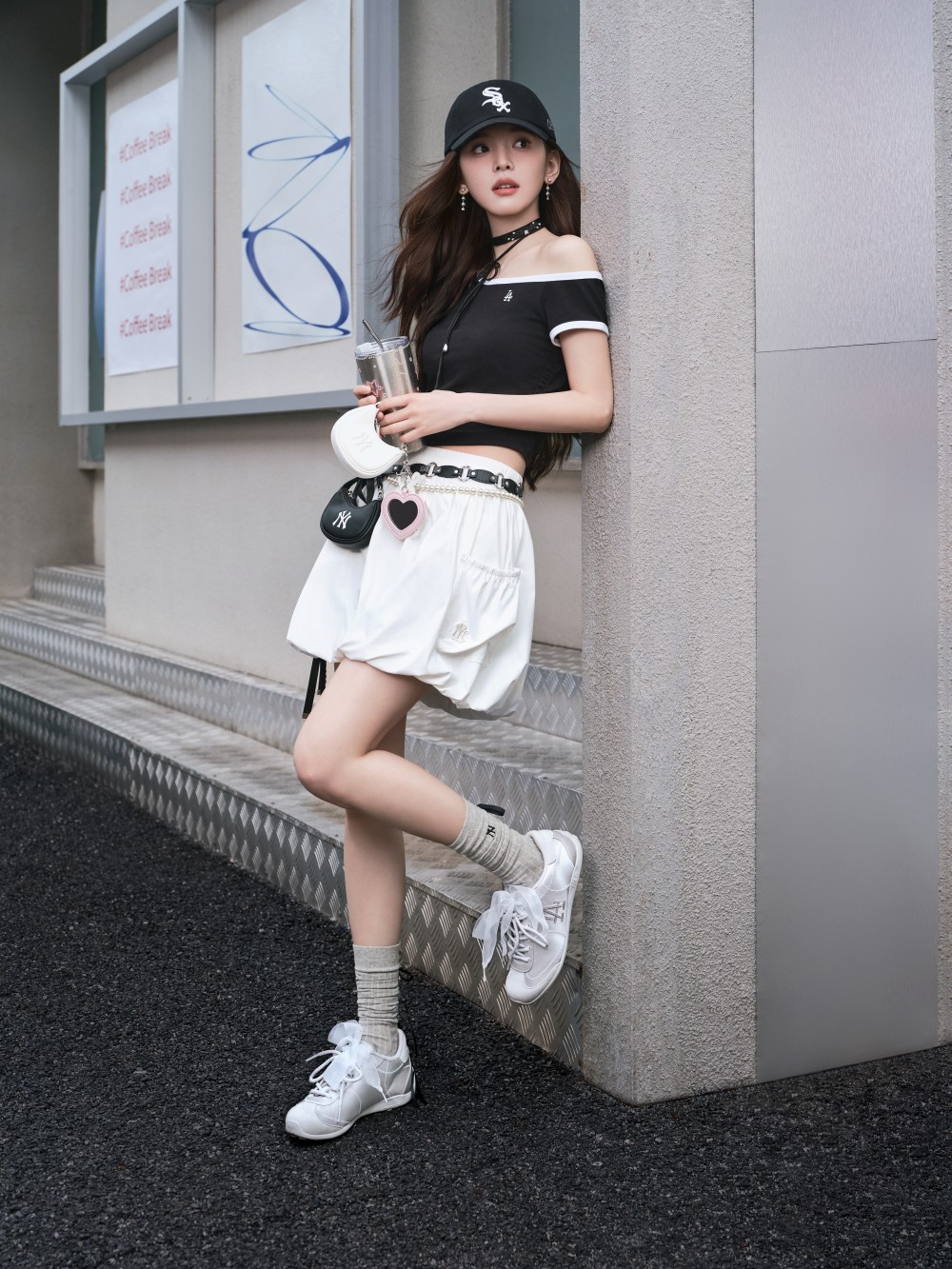 MLB品牌推出全新仙风芭蕾薄底鞋，共塑“仙风少女”甜酷新美学-Supreme情报网