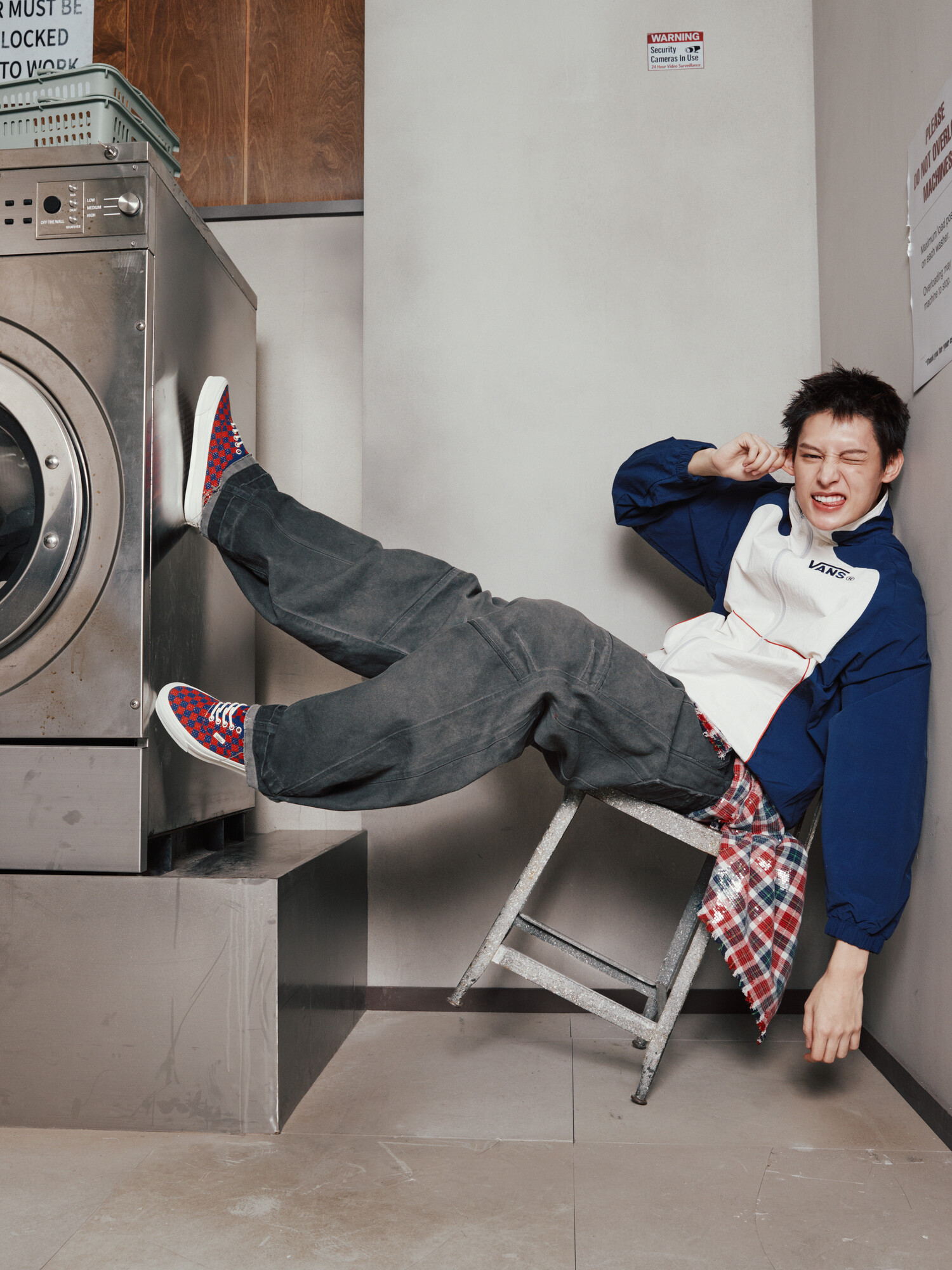 VANS 携手 CORTIS 诠释“OFF THE WALL”精神 声浪已至，大声起范儿-Supreme情报网