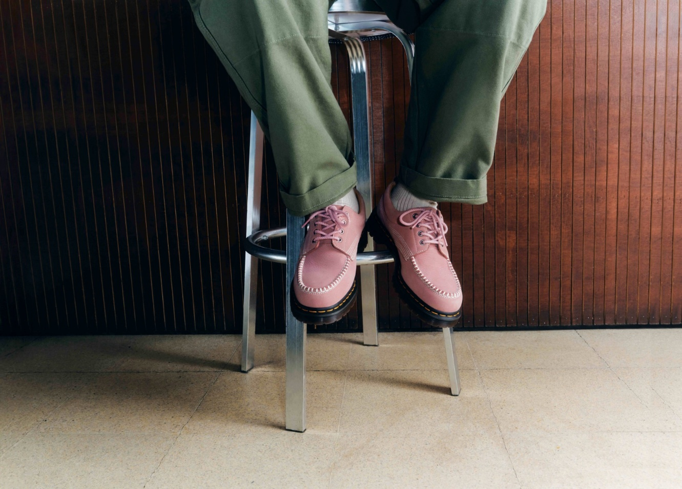 以匠心重塑工艺经典 LOWELL 鞋款 2026 春夏正式回归-Supreme情报网