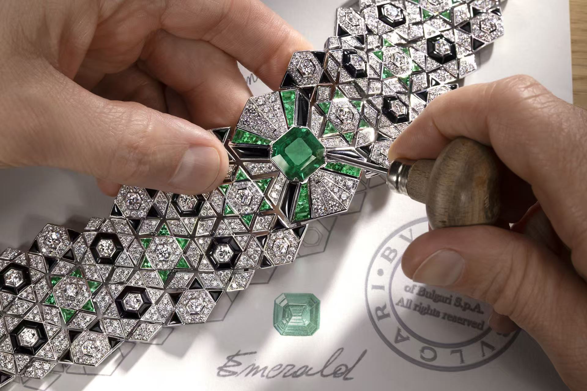 BVLGARI宝格丽璀璨发布 ECLETTICA万象艺境高级珠宝与高级腕表系列-Supreme情报网