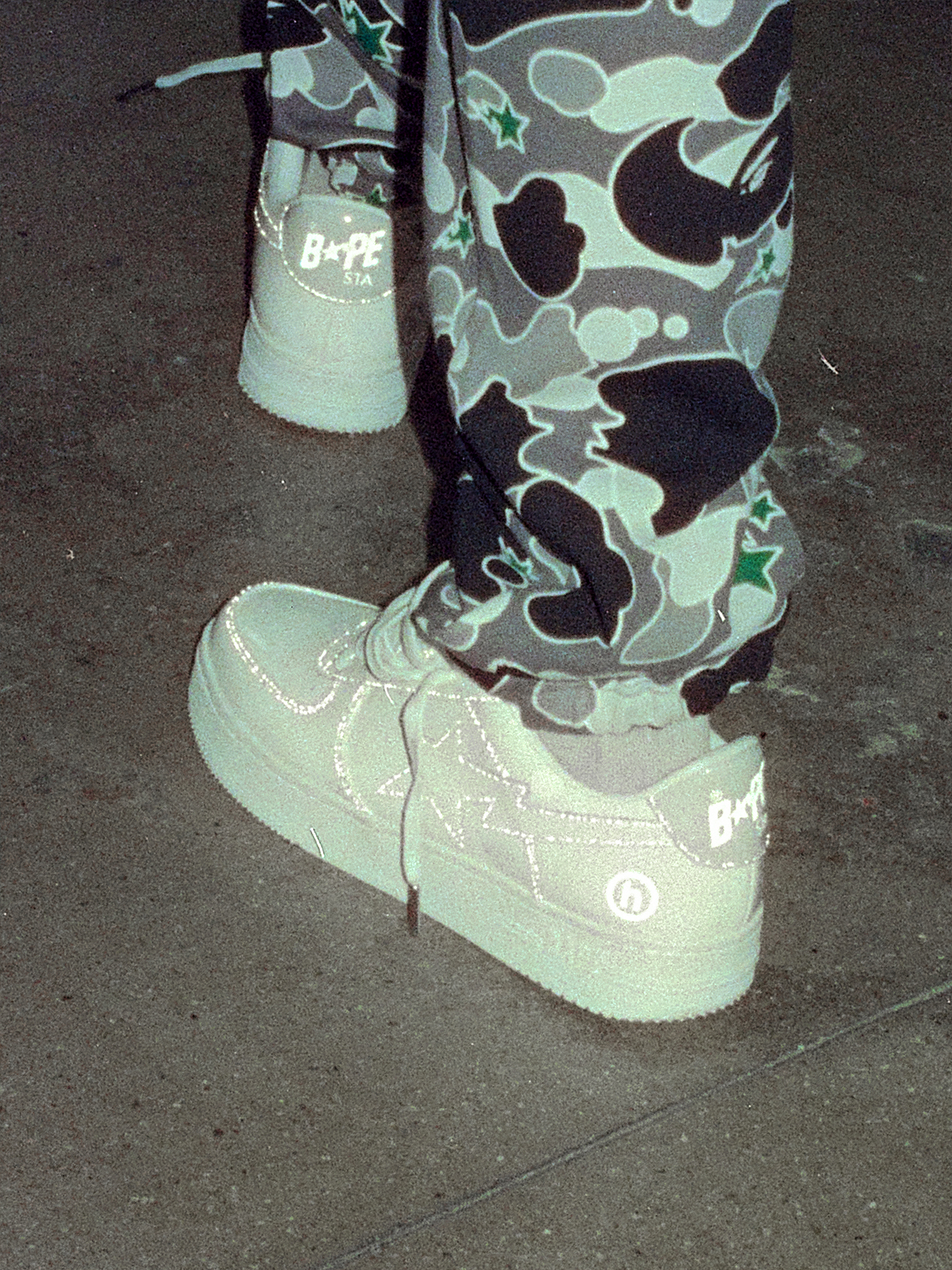 BAPE® × HIDDEN® 以当代视角演绎典藏设计-Supreme情报网