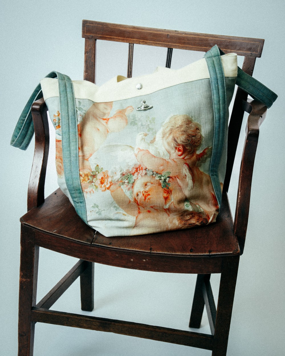 Vivienne Westwood推出全新The Spring Cherubs春日天使胶囊系列-Supreme情报网
