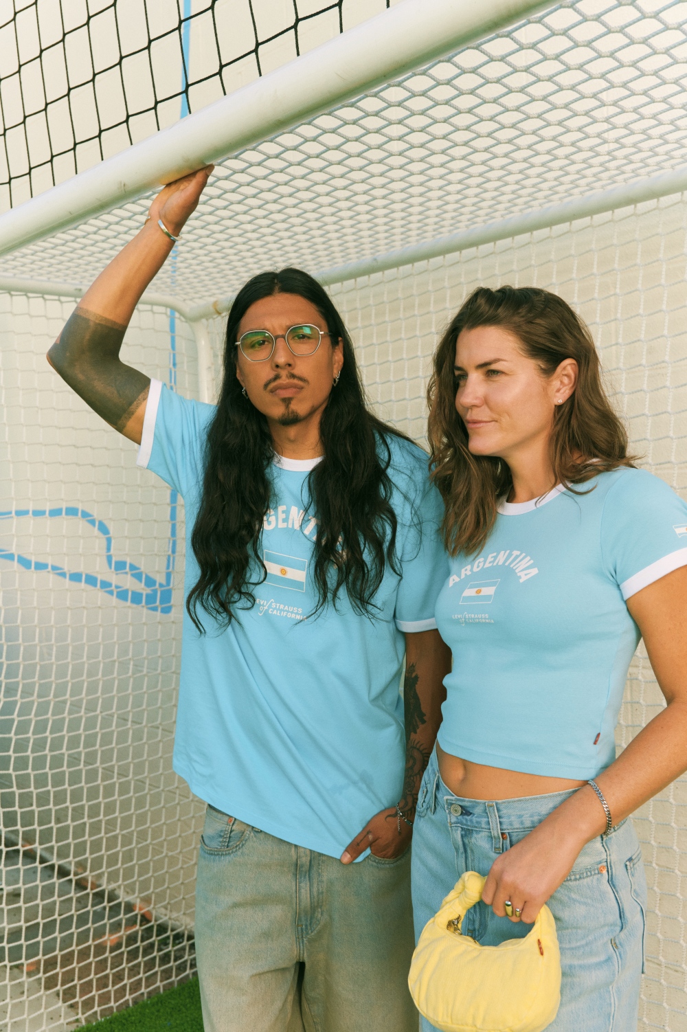 Levi’s® 推出 Country Ringer Tees 系列,将足球文化融入日常风格-Supreme情报网