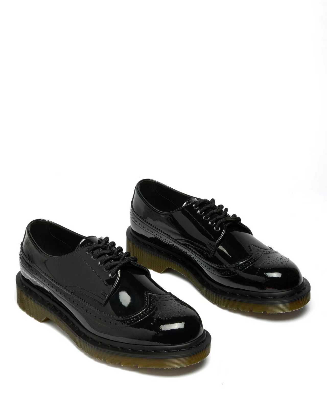 DR. MARTENS X FRAGMENT 联名系列发布：经典雕花鞋款重磅回归-Supreme情报网