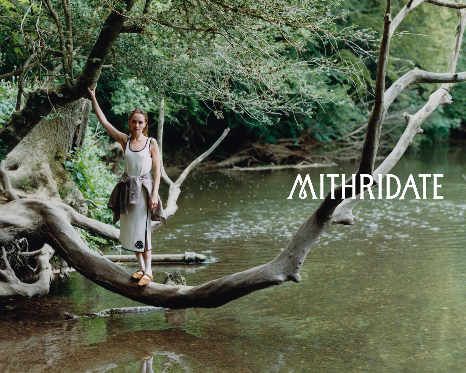 MITHRIDATE 发布「The Rolling Hills」2026早秋系列品牌大片-Supreme情报网