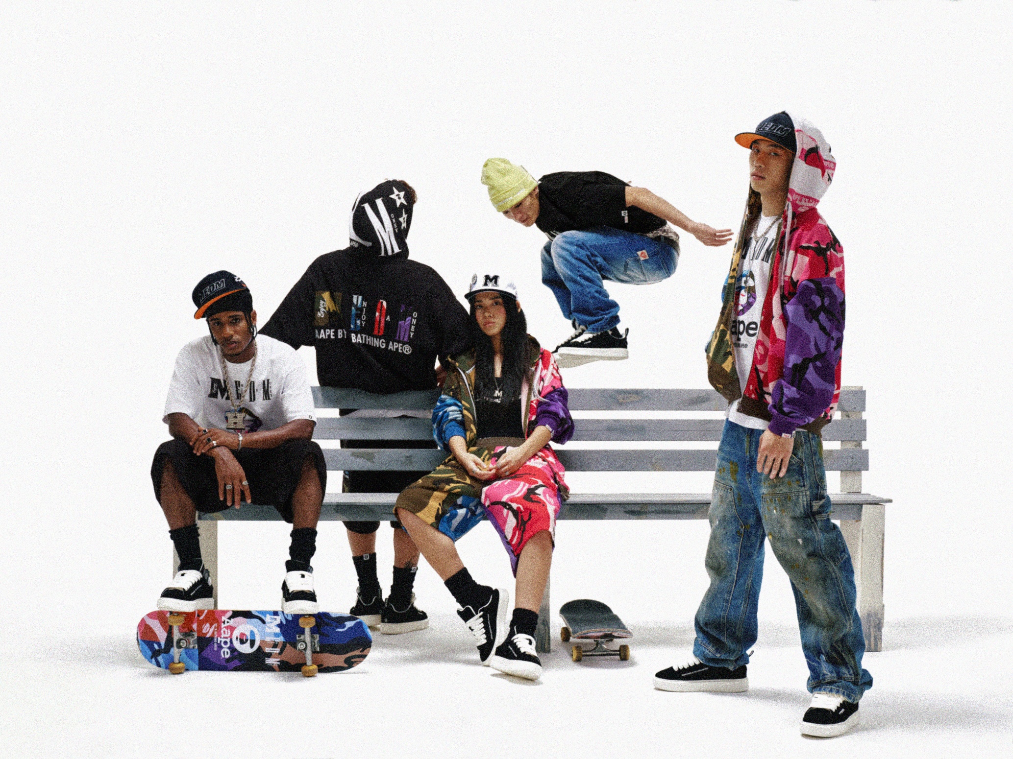 AAPE × MEDM联名系列  街头共生，潮音同频-Supreme情报网